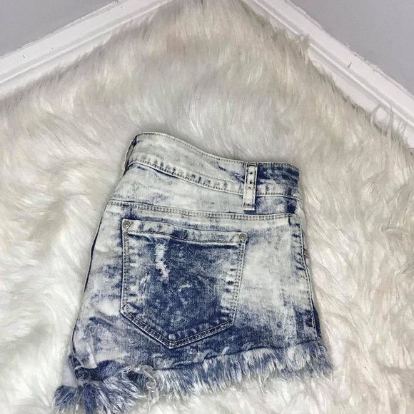 Shorts - Picture 2 of 2